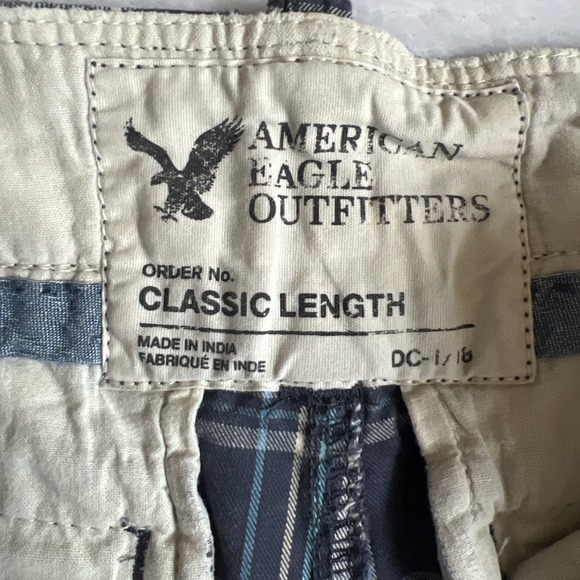 American Eagle Mens Shorts Classic Length Casual Size 30 Blue Plaid - Picture 5 of 9